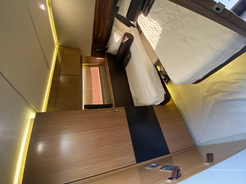 Slide: The Image of Crews quarters - 28