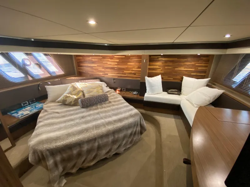 Slide: The Image of Beam width master stateroom - 33