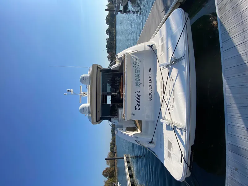 Slide: The Image of 2017 Sea Ray L590 - 9