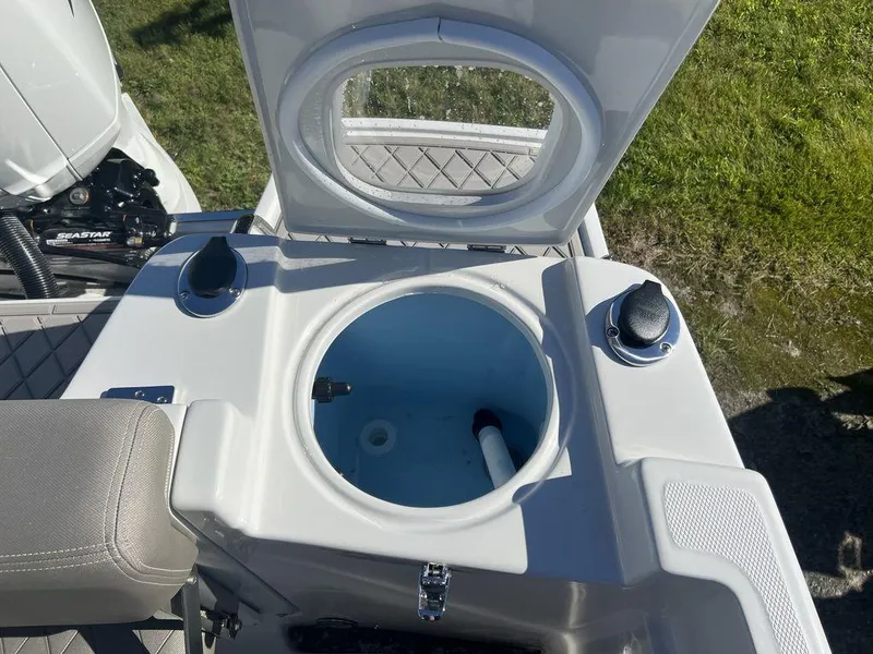 Slide: The Image of 2024 Finseeker 210 FS boat livewell with open lid. - 5