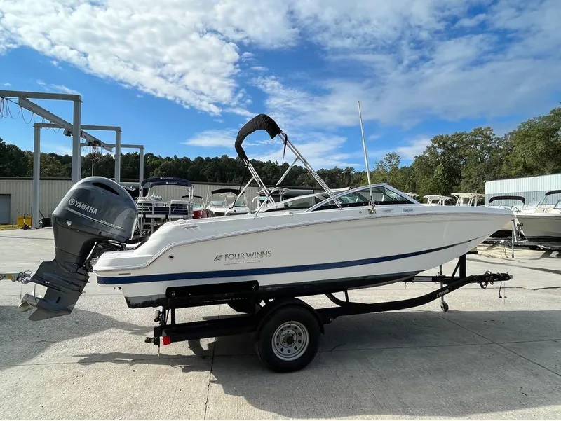 Slide: The Image of Four Winns HD 200 OB 2020 - 9