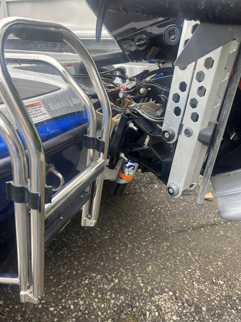 Slide: The Image of Falcon F21 Predator 2023 - 13