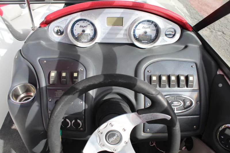 Slide: The Image of Tigé 22Ve 2007 - 9