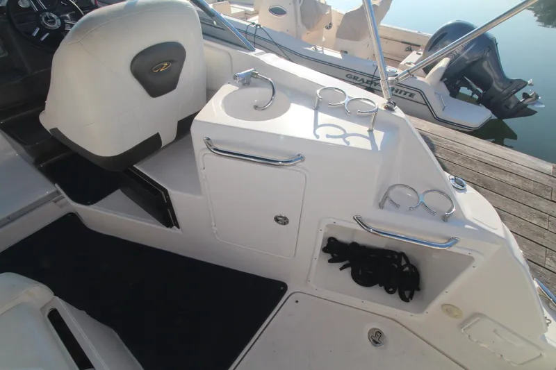 Slide: The Image of Regal 2565 Window Express 2007 - 10