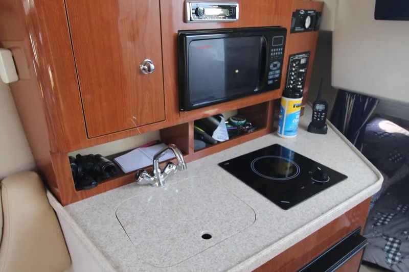 Slide: The Image of Regal 2565 Window Express 2007 - 26