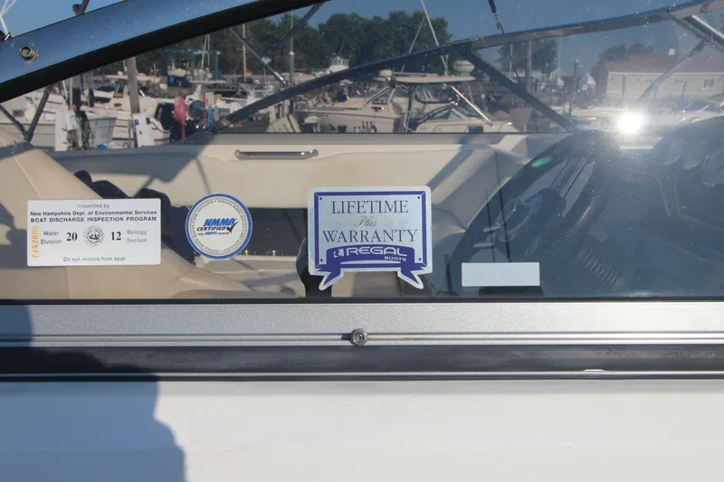 Slide: The Image of Regal 2565 Window Express 2007 - 6