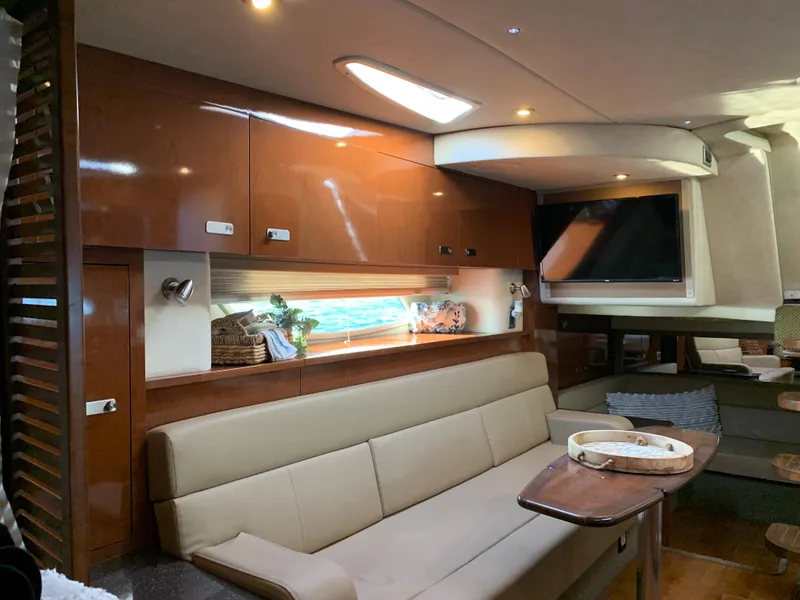 Slide: The Image of Interior of 2012 Sea Ray Sundancer 370 yacht with elegant furnishings. - 31