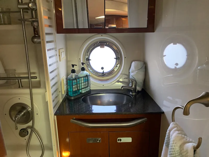 Slide: The Image of Bathroom of Sea Ray Sundancer 370 yacht, year 2012. - 37