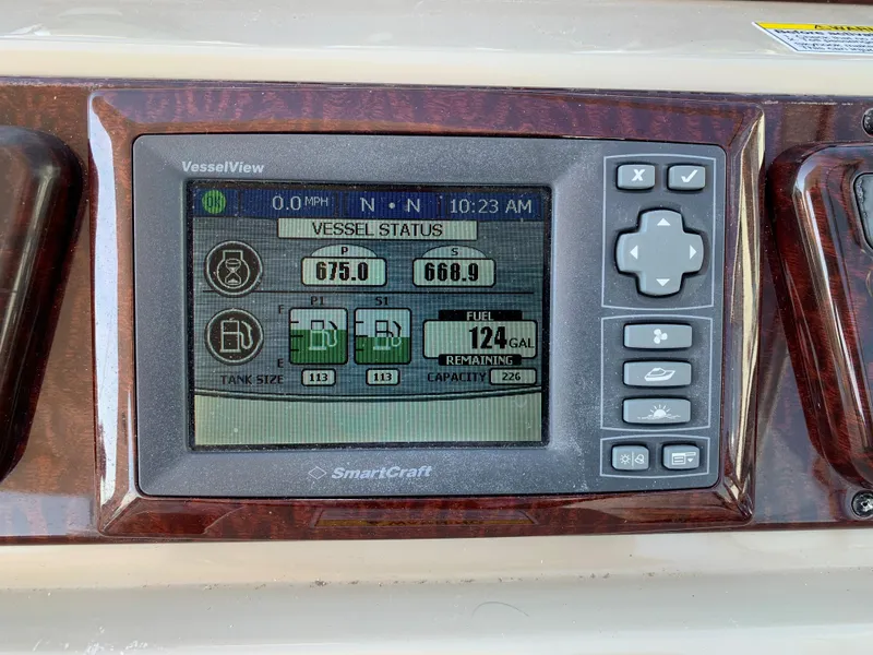 Slide: The Image of Sea Ray Sundancer 370 2012 - 51