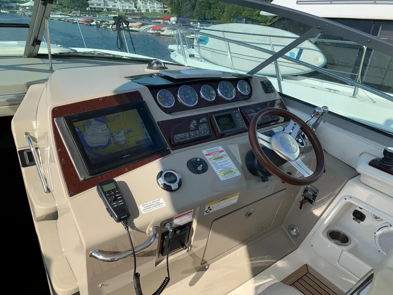 Slide: The Image of Sea Ray Sundancer 370 2012 - 54