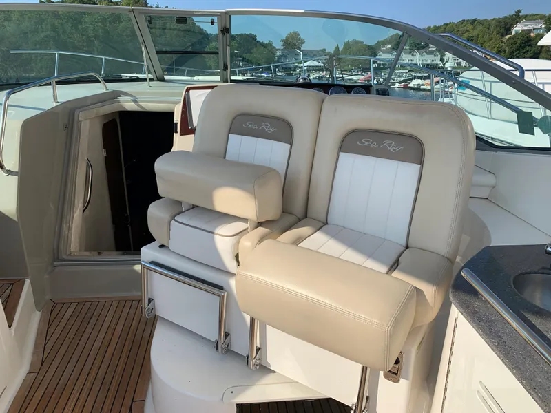 Slide: The Image of Sea Ray Sundancer 370 2012 - 56