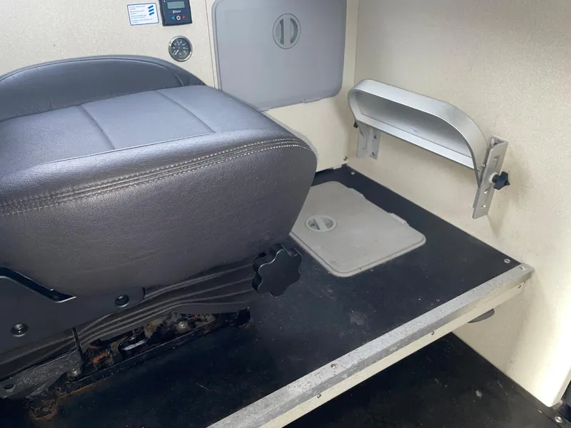 Slide: The Image of Glacier Craft Custom Aluminum 2010 - 51