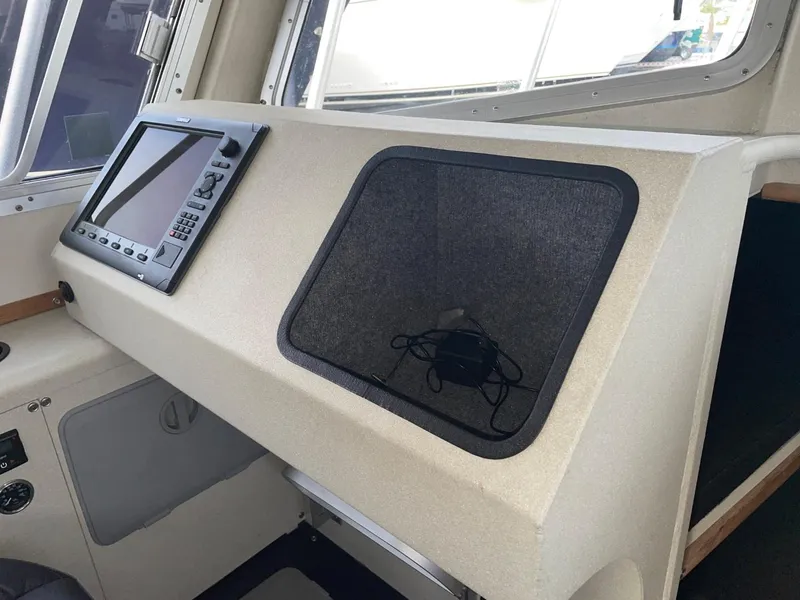 Slide: The Image of Glacier Craft Custom Aluminum 2010 - 52