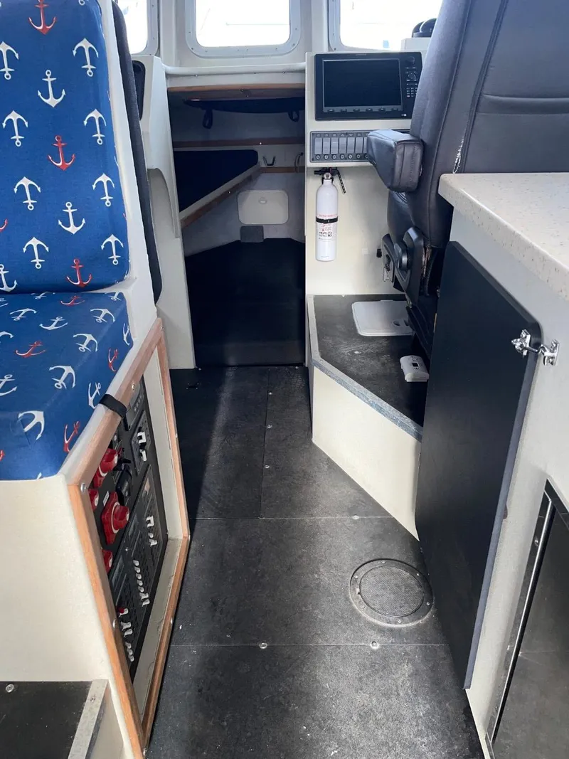 Slide: The Image of Glacier Craft Custom Aluminum 2010 - 68