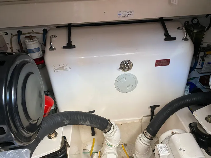 Slide: The Image of Cabo 40 Hardtop Express 2005 - 51