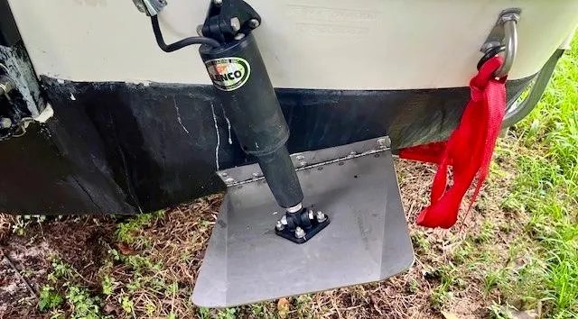 Slide: The Image of Trim tab of a 1990 Sea Ray 240 Sundeck boat with Tenco actuator. - 4