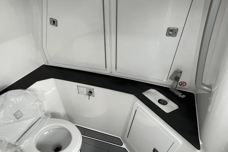 Slide: The Image of Aviara AV32 Outboard 2024 - 57