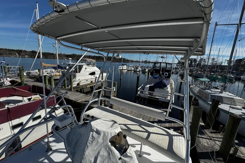 Slide: The Image of spacious bathroom - 64