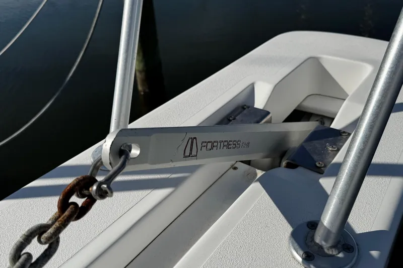 Slide: The Image of Engine room of a 2004 Luhrs 36 Open boat with twin Caterpillar diesel engines. - 71