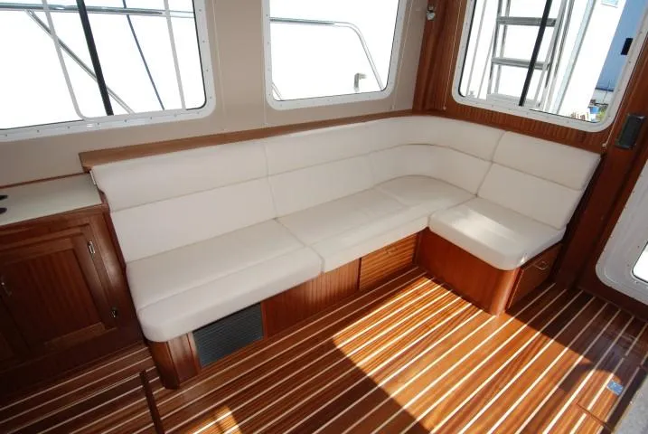 Slide: The Image of Convertible settee - 48