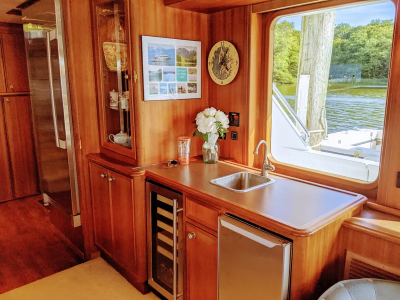 Slide: The Image of Wet Bar - 48