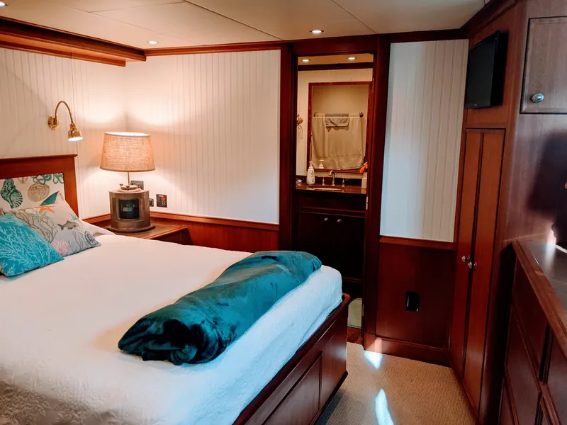 Slide: The Image of Mid Guest Stateroom - 59