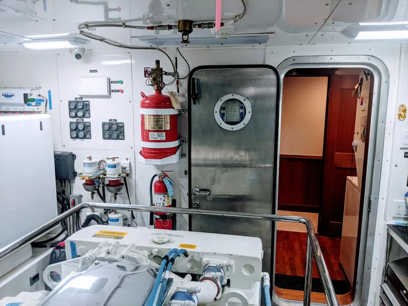 Slide: The Image of Engineroom - 89