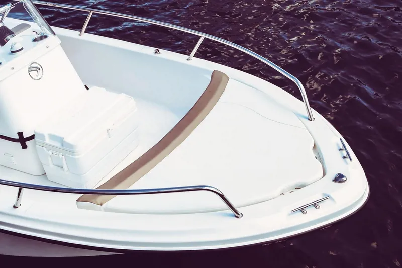 Slide: The Image of Edgewater 158CS 2024 - 13