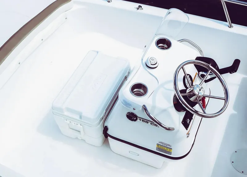 Slide: The Image of Edgewater 158CS 2024 - 14