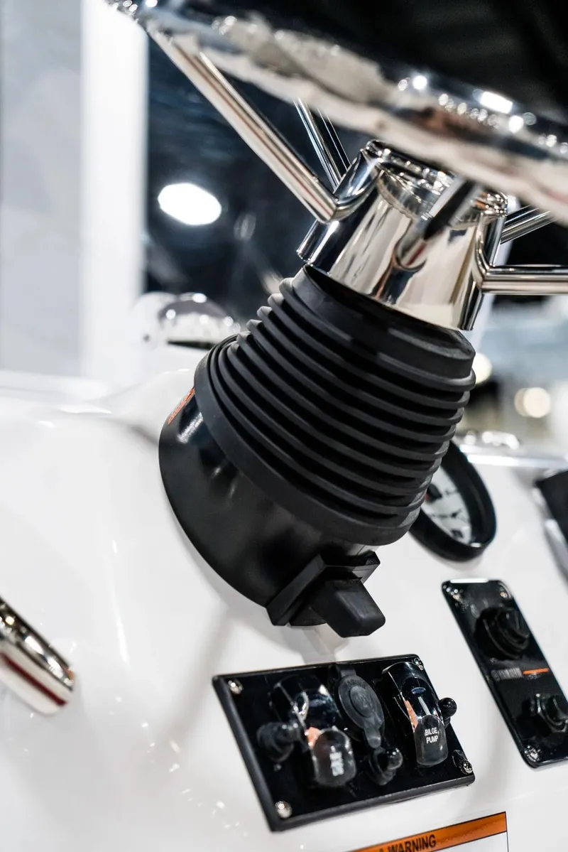 Slide: The Image of Edgewater 158CS 2024 - 2