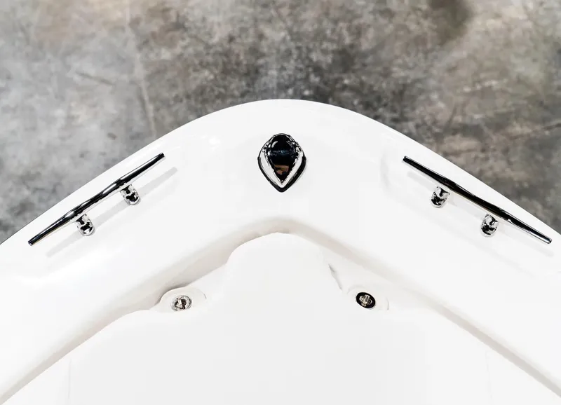 Slide: The Image of Edgewater 158CS 2024 - 3