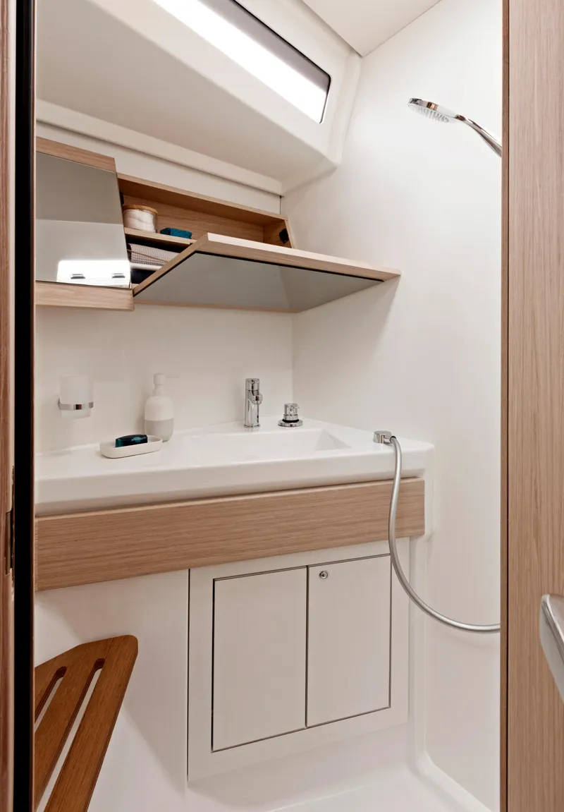 Slide: The Image of 2023 Beneteau Oceanis 46.1 - Head - 16