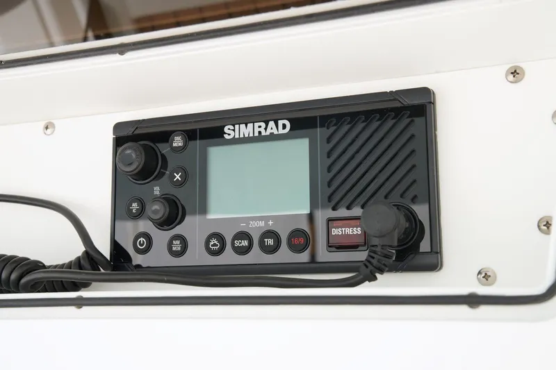 Slide: The Image of Ranger 2660 Bay 2024 - 32