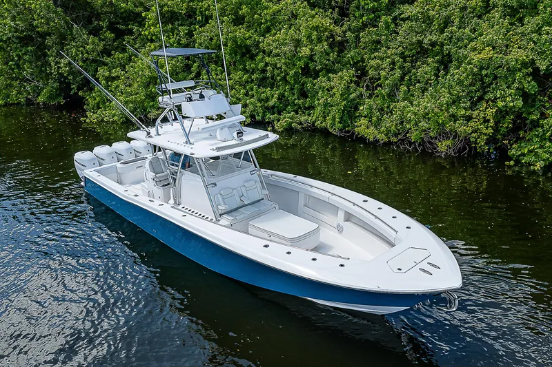 Slide: The Image of Invincible 42 Open Fisherman 2018 - 2