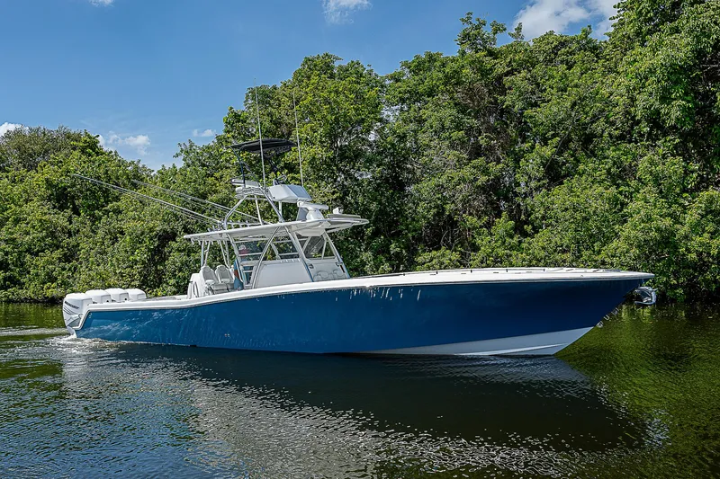 Slide: The Image of Invincible 42 Open Fisherman 2018 - 9