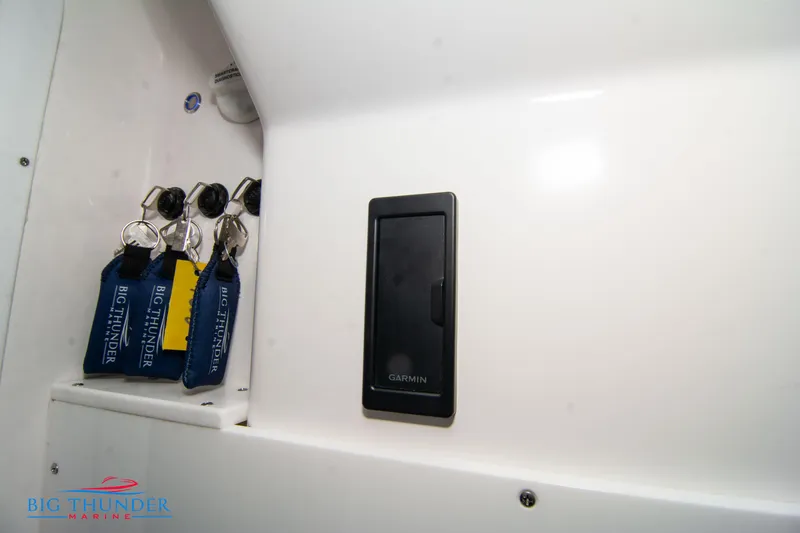 Slide: The Image of Donzi 39 VRZ 2024 - 105