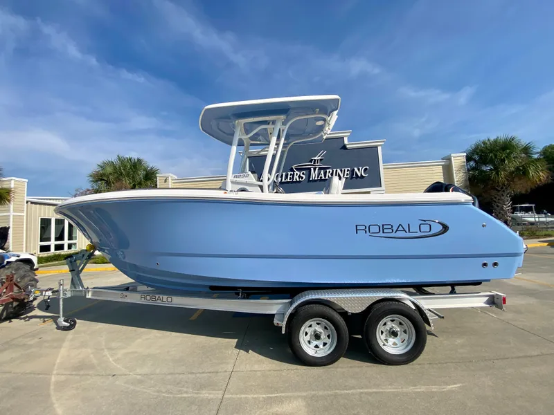 The Image of 2024 Robalo R232 Explorer boat on trailer at Anglers Marine NC. - 0