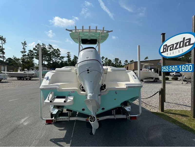 Slide: The Image of Bulls Bay 230CC 2024 - 2