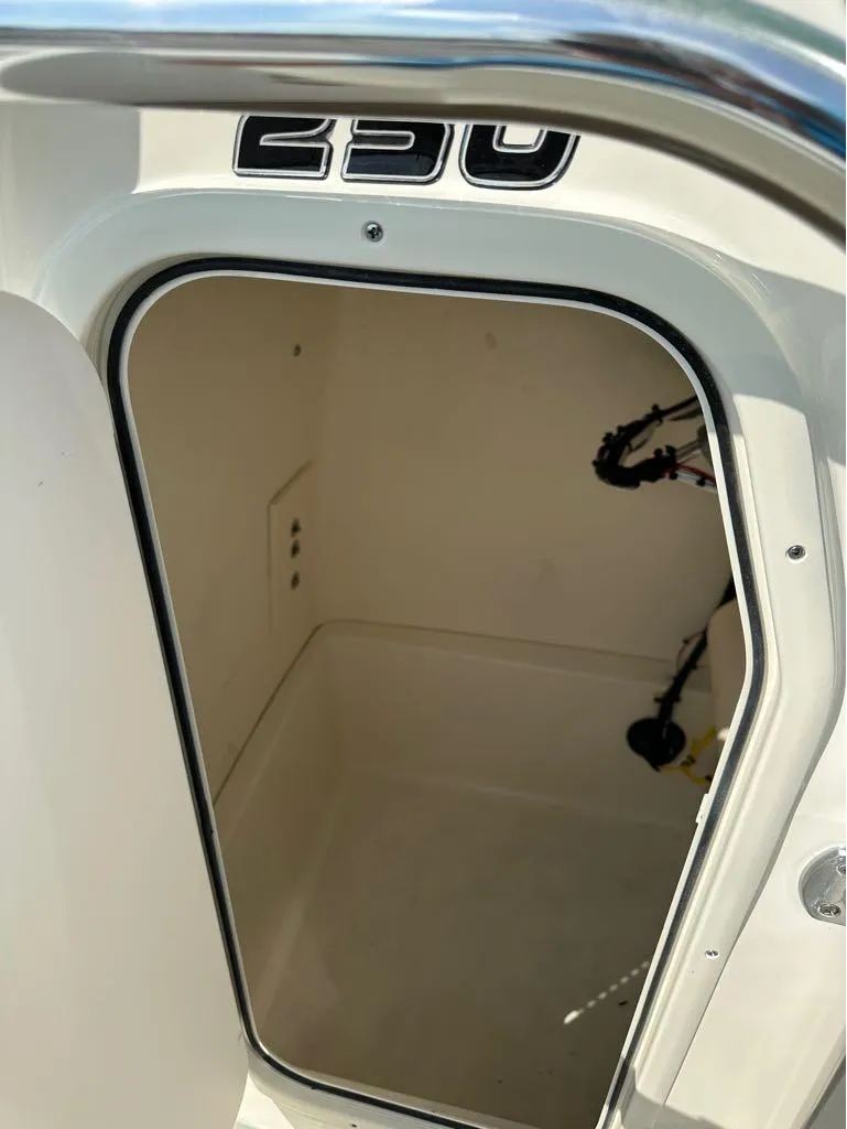 Slide: The Image of Bulls Bay 230CC 2024 - 6