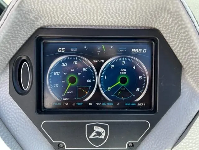 Slide: The Image of Centurion Enzo FS44 2015 - 15