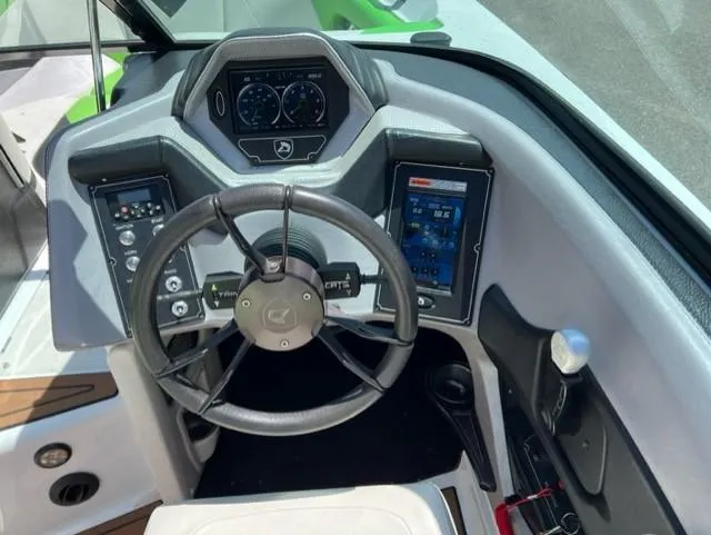 Slide: The Image of Centurion Enzo FS44 2015 - 16