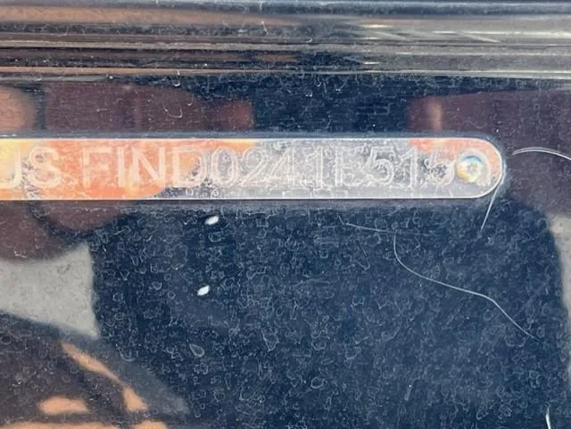 Slide: The Image of Centurion Enzo FS44 2015 - 27