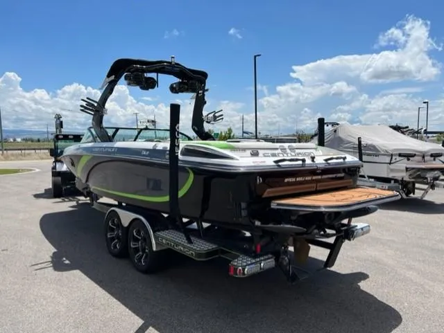 Slide: The Image of Centurion Enzo FS44 2015 - 9