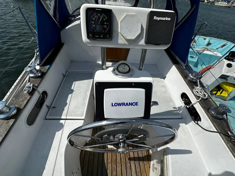 Slide: The Image of Sabre 28 Mk II 1978 - 12