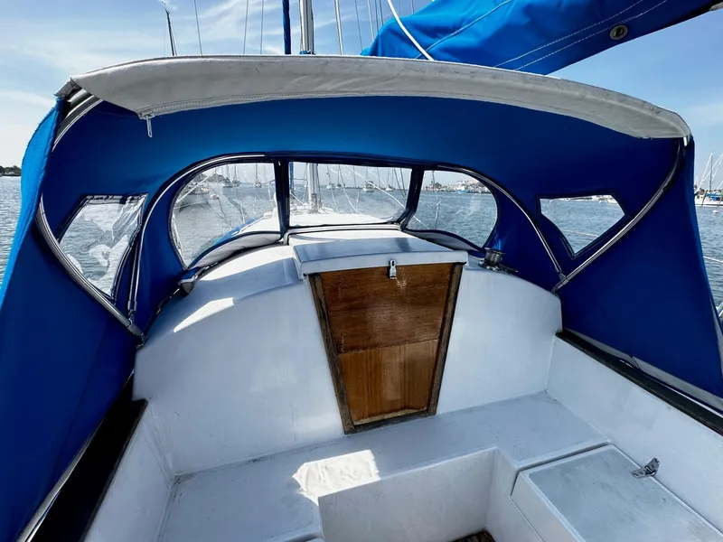 Slide: The Image of Sabre 28 Mk II 1978 - 13