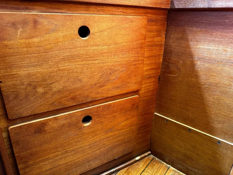 Slide: The Image of Sabre 28 Mk II 1978 - 20