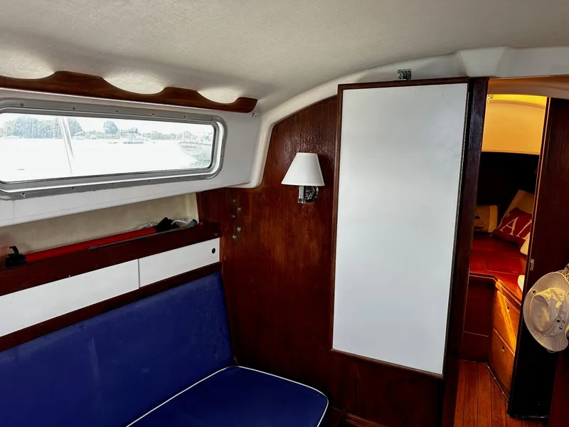 Slide: The Image of Sabre 28 Mk II 1978 - 28