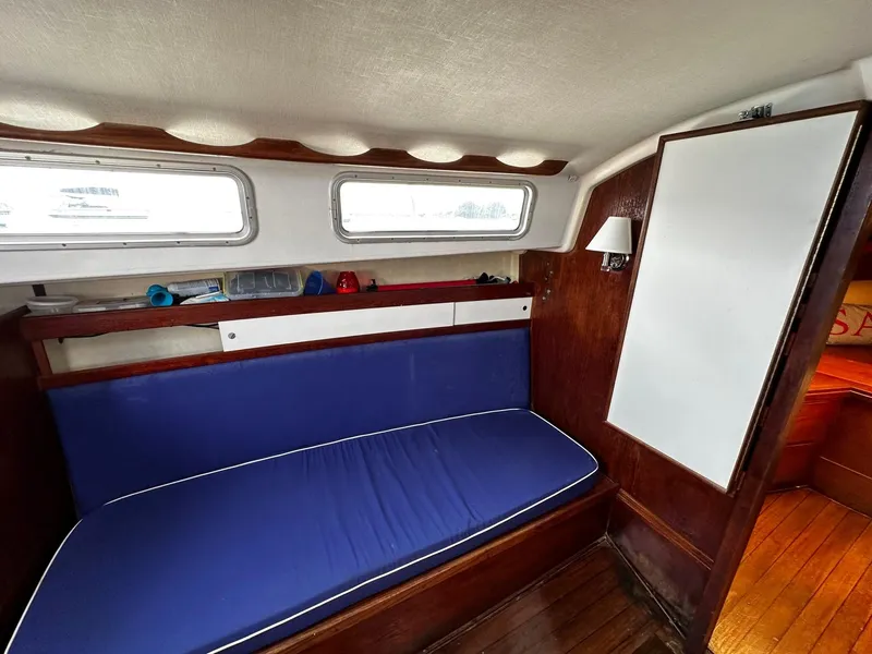 Slide: The Image of Sabre 28 Mk II 1978 - 31