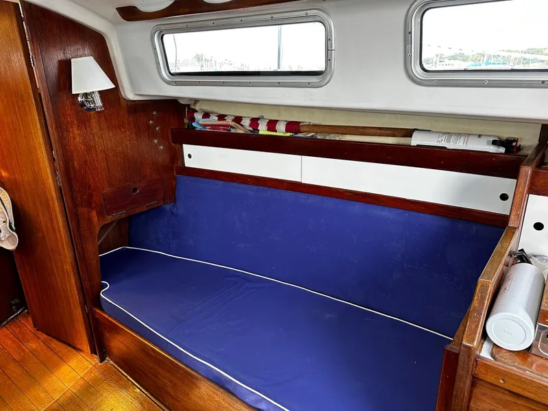 Slide: The Image of Sabre 28 Mk II 1978 - 32