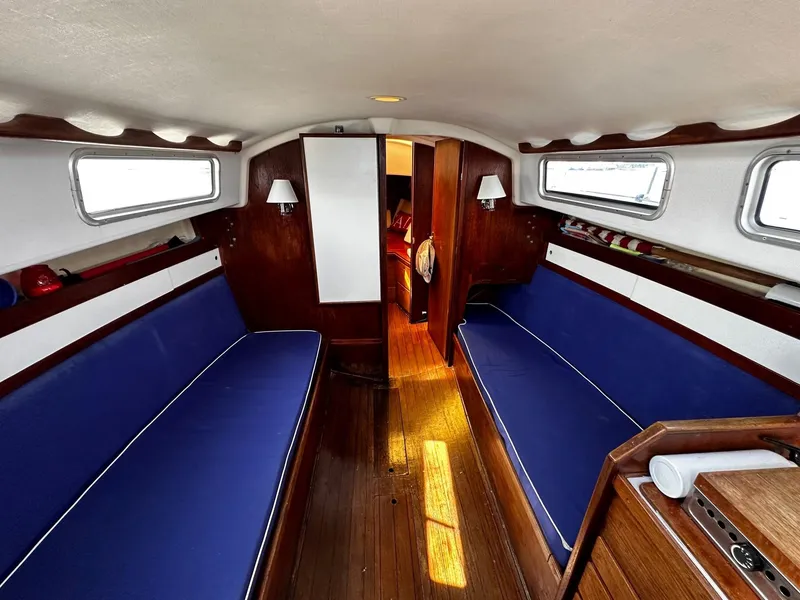 Slide: The Image of Sabre 28 Mk II 1978 - 35